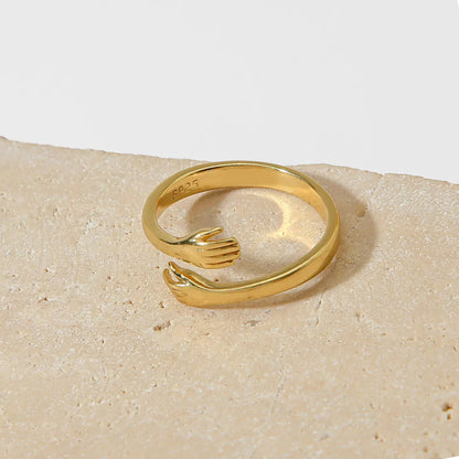 Ring die je Omarmt – Symbool van Eeuwige Liefde in Zilver of Goud