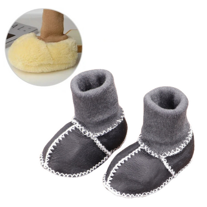 Mini Cozy – Warme & Knusse Babyslofjes voor de Winter!