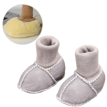 Mini Cozy – Warme & Knusse Babyslofjes voor de Winter!