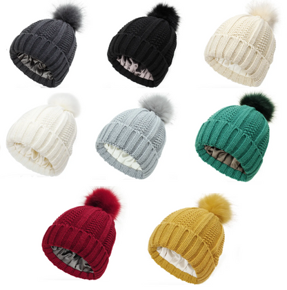 SilkBeanie Pompom – De Muts die Niet Pluist