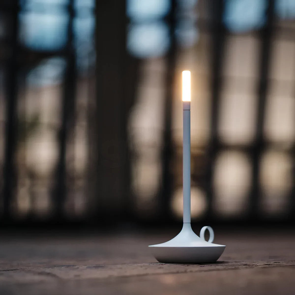 Nordic Candle Lamp – Scandinavische tafellamp, LED Lamp