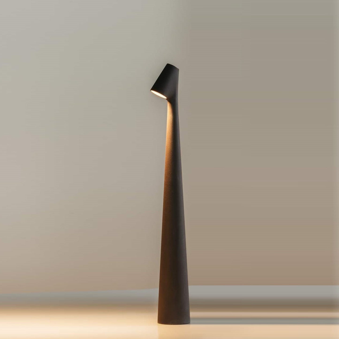 Minimalist Beam Lamp – Dimbare LED Lamp, Tafellamp