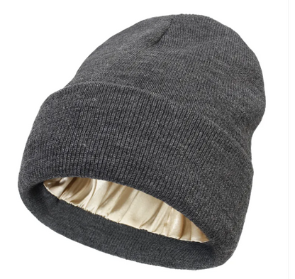 SilkBeanie – De Muts die Niet Pluist