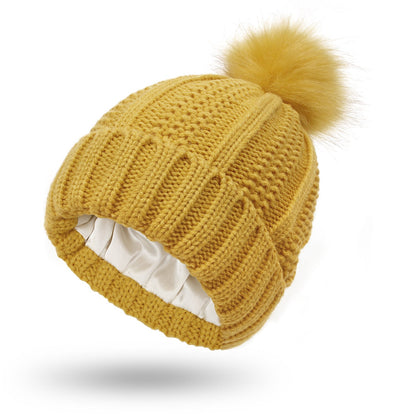 SilkBeanie Pompom – De Muts die Niet Pluist