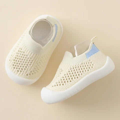 PlayFeet – Luchtige, Veilige Sneakers voor Je Kleintje!